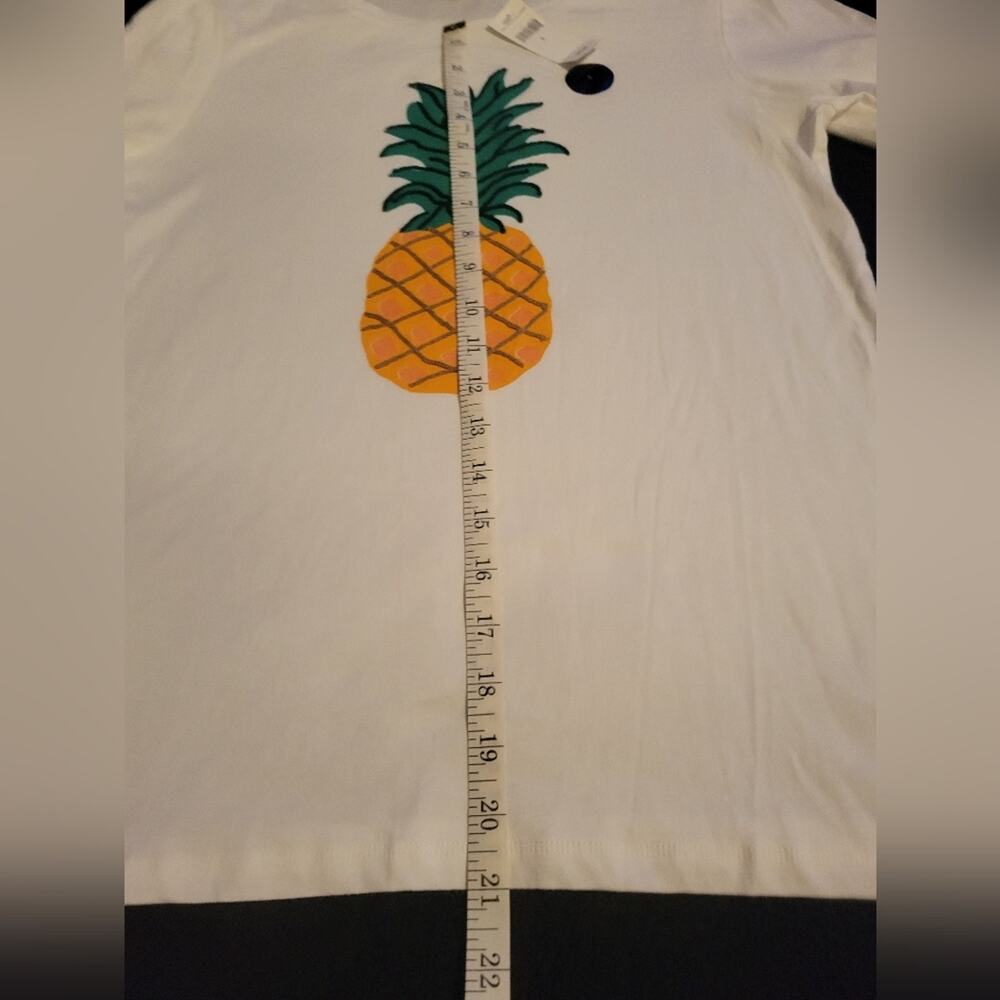Banana Republic Pineapple White Soft Women's T-shirt Small NWT - Picture 4 of 5